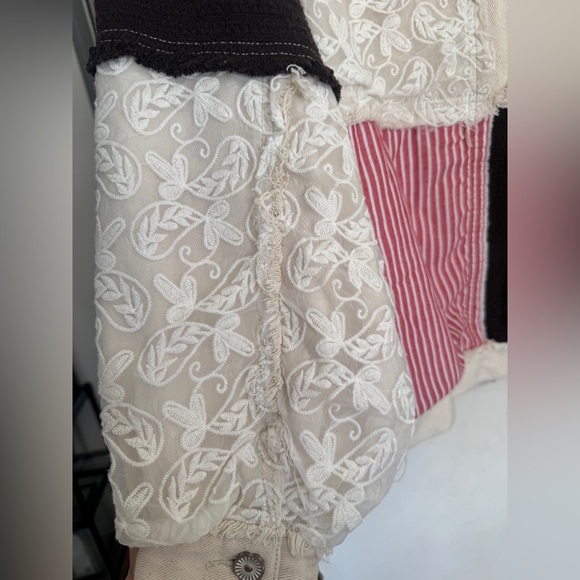 POL Cream Patchwork Twill Jacket w Lace & Sunflower Details Size Small - Picture 8 of 10